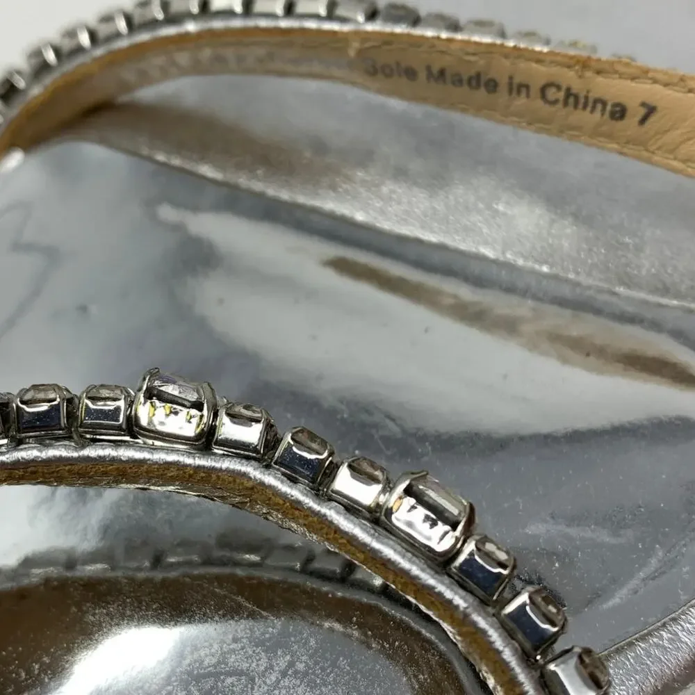 Badgley Mischka Silver Crystal Rhinestone Flat Sandals Womens Size 7 Slingback